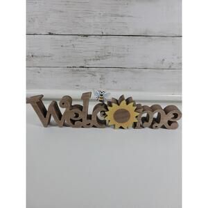 Farmhouse Welcome Sign with Bumble Bee Metal Accent Wood Home Decor NEW